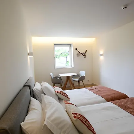 Quinta Do Fundo مونديم دي باستو